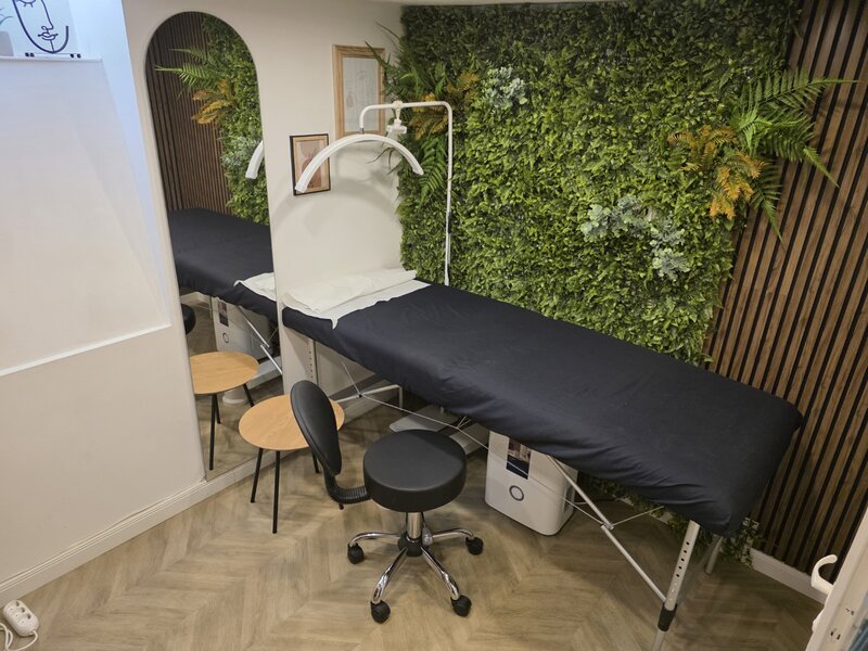 Dudesti, spatiu comercial la intrarea in mall Vitan, stradal, lux,