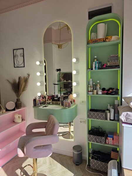 Dudesti, spatiu comercial la intrarea in mall Vitan, stradal, lux,